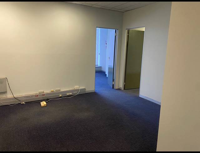 68M² OFFICE TO LET IN PINETOWN CENTRAL